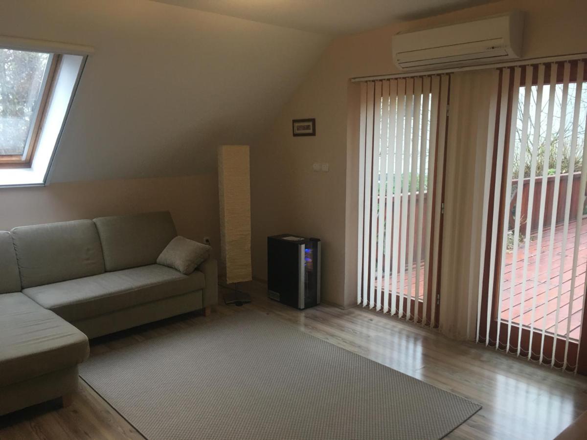 Anonim Apartman Villany Ngoại thất bức ảnh